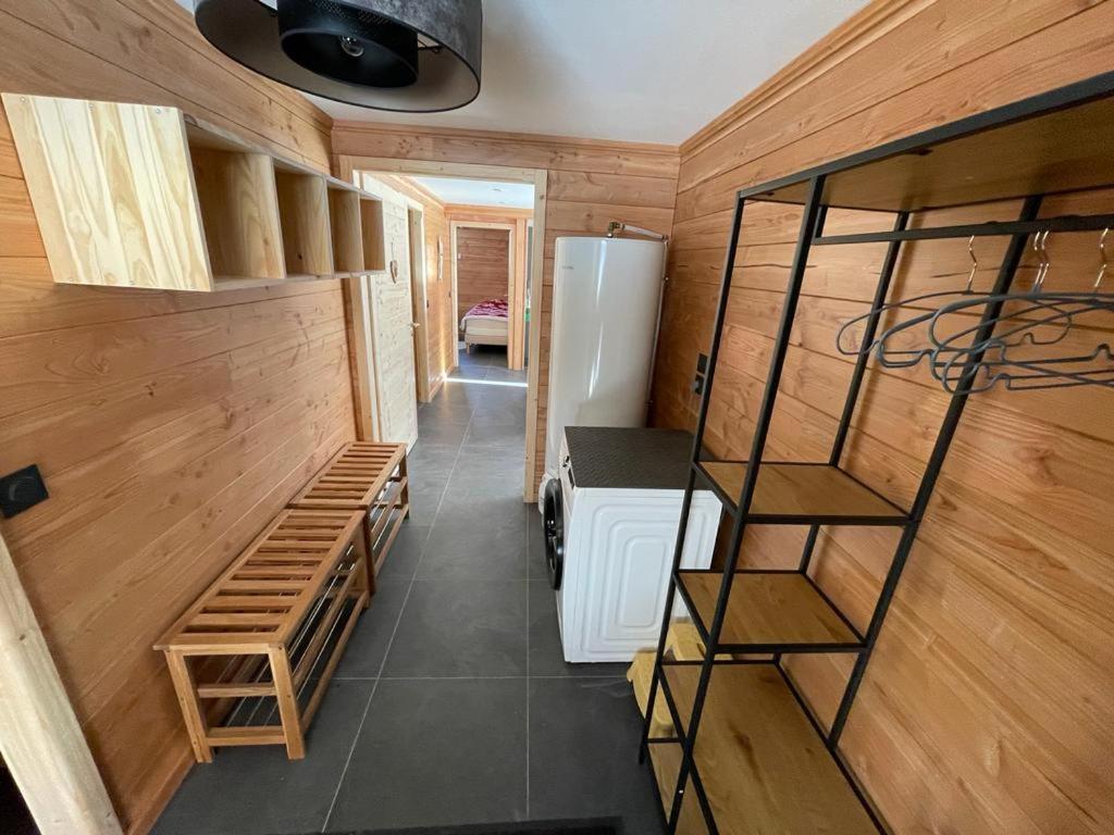 Appartement Lumineux Neuf Dans Bas De Chalet Le Douglas La Joue du Loup Bagian luar foto