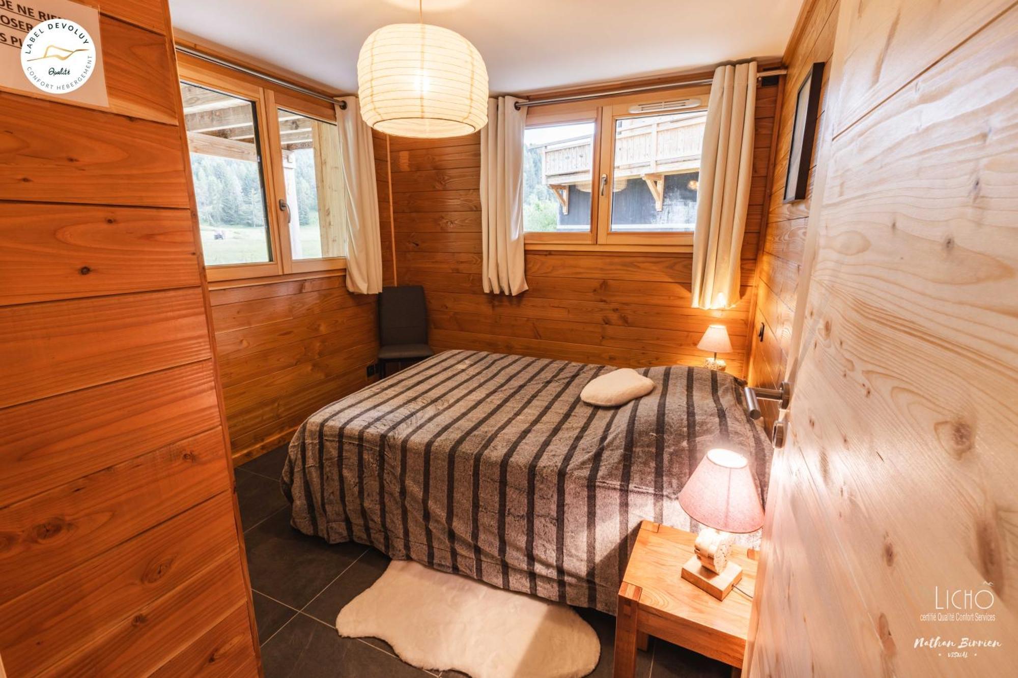 Appartement Lumineux Neuf Dans Bas De Chalet Le Douglas La Joue du Loup Bagian luar foto