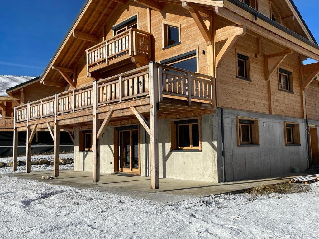 Appartement Lumineux Neuf Dans Bas De Chalet Le Douglas La Joue du Loup Bagian luar foto