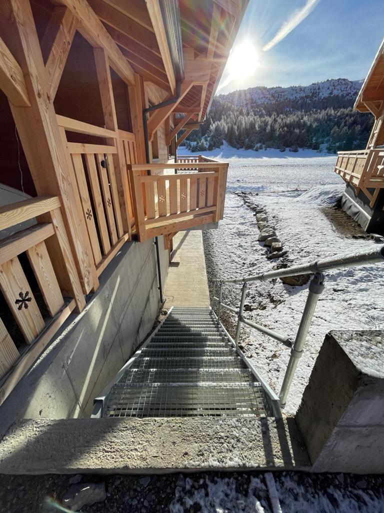 Appartement Lumineux Neuf Dans Bas De Chalet Le Douglas La Joue du Loup Bagian luar foto